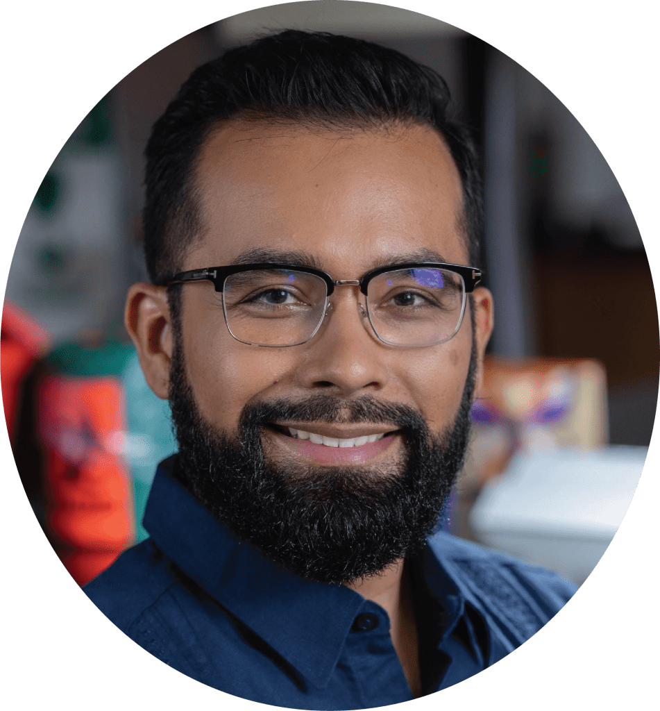 Javier Ceja Navarro headshot